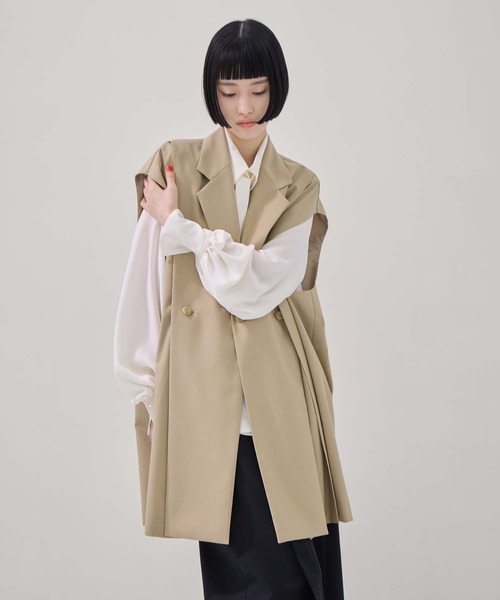 UJOH(ウジョー)の「【UJOH/ウジョー】別注 TAILORED VEST/テイラードベスト(ベスト・レディース・ベージュ/ブラック・2)」の10枚目の写真