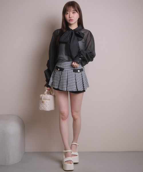 LIPSERVICE（リップサービス）の「フラップポイントプリーツショートパンツ（その他パンツ・レディース・アイボリー/ブラック/その他1・S/M）」の6枚目の写真