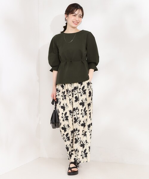 SHOO・LA・RUE（シューラルー）の「【洗濯機可/UV/3WAY】シルエットが変えられる ウエストリボンブラウス（シャツ/ブラウス・レディース・ベビーピンク/ブルー系7/チャコールグレー・04/03/02/01）」の9枚目の写真
