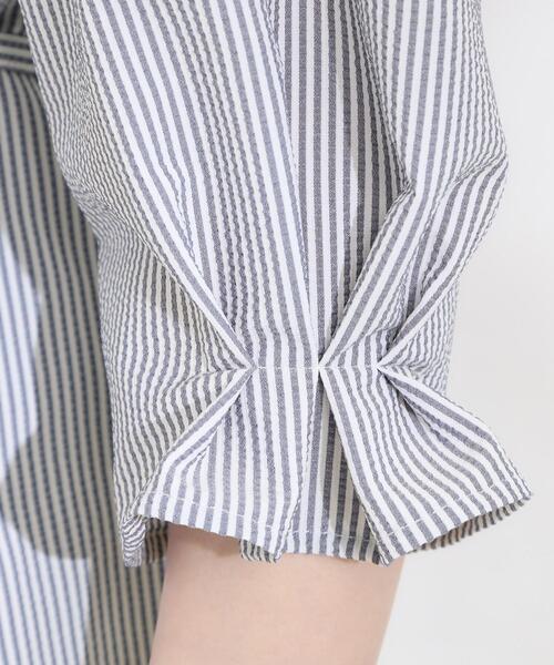 SHOO・LA・RUE（シューラルー）の「【洗濯機可/UV/3WAY】シルエットが変えられる ウエストリボンブラウス（シャツ/ブラウス・レディース・ベビーピンク/ブルー系7/チャコールグレー・04/03/02/01）」の17枚目の写真