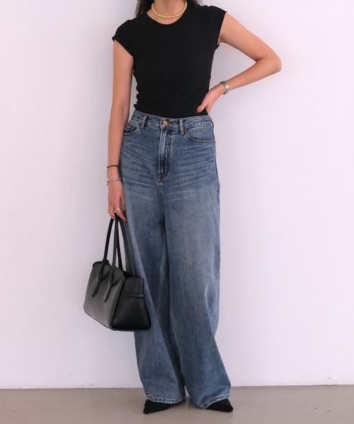 AKTE(アクテ)の「ルーズフィットデニムパンツ(デニムパンツ・レディース・ブルー・2T/2/1)」の16枚目の写真