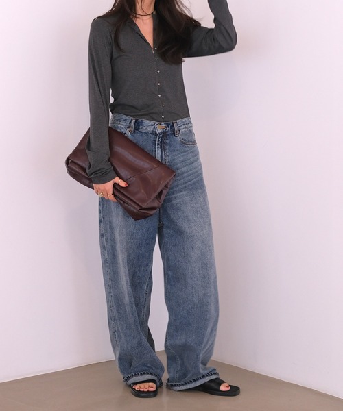 AKTE(アクテ)の「ルーズフィットデニムパンツ(デニムパンツ・レディース・ブルー・2T/2/1)」の22枚目の写真