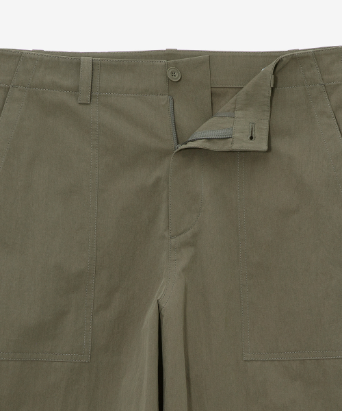 MINDBRIDGE(マインドブリッジ)の「ワイドフィットワークハーフパンツ(その他パンツ・メンズ・ダークカーキ・36/34/32/30)」の4枚目の写真