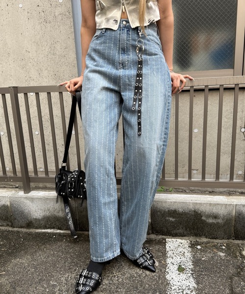 Figments(フィグメンツ)の「スターストライプワークデニム(デニムパンツ・レディース・インディゴブルー・SMALL/MEDIUM/LARGE)」の1枚目の写真