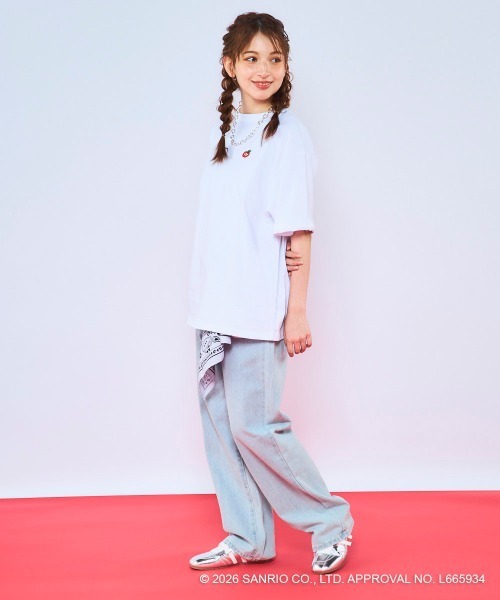 ハローキティコラボ（ハローキティコラボ）の「【Ocean Pacific×ハローキティ】レディースハローキティ×OP ビッグTシャツ　バックプリント（Tシャツ/カットソー・レディース・ホワイト/ブルー/チャコールグレー・LARGE/X-LARGE/MEDIUM）」の5枚目の写真