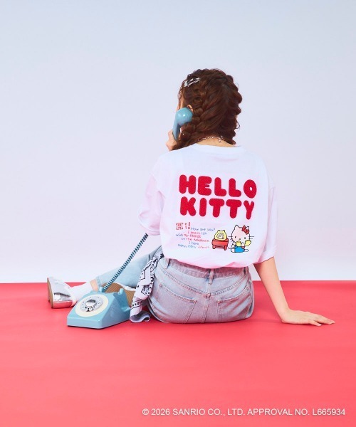 ハローキティコラボ（ハローキティコラボ）の「【Ocean Pacific×ハローキティ】レディースハローキティ×OP ビッグTシャツ　バックプリント（Tシャツ/カットソー・レディース・ホワイト/ブルー/チャコールグレー・LARGE/X-LARGE/MEDIUM）」の12枚目の写真