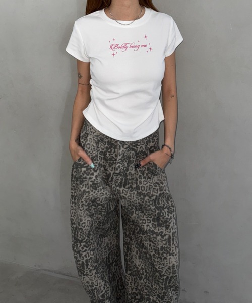 Bamm(バム)の「サイドギャザーロゴTシャツ(Tシャツ/カットソー・レディース・ライトブルー/ホワイト/ブラック・FREE)」の13枚目の写真