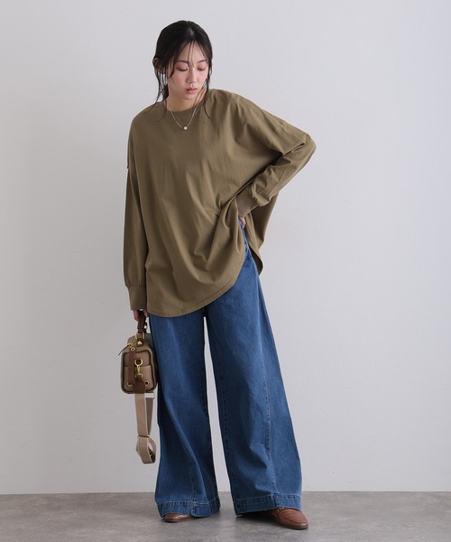 ElegChic(エレグシック)の「オーバーサイズ裾ラウンドカットソー(Tシャツ/カットソー・レディース・ブラック/モカ/カーキ/チャコール/オフホワイト・4L/XL/M)」の5枚目の写真