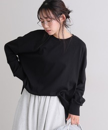 オーバーサイズ裾ラウンドカットソー