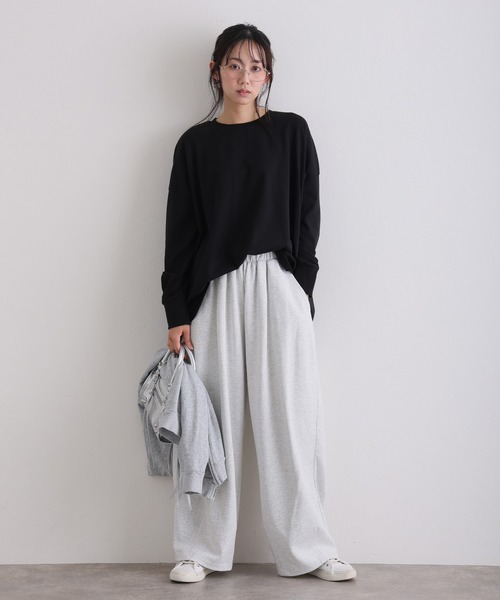 ElegChic(エレグシック)の「オーバーサイズ裾ラウンドカットソー(Tシャツ/カットソー・レディース・ブラック/モカ/カーキ/チャコール/オフホワイト・4L/XL/M)」の11枚目の写真
