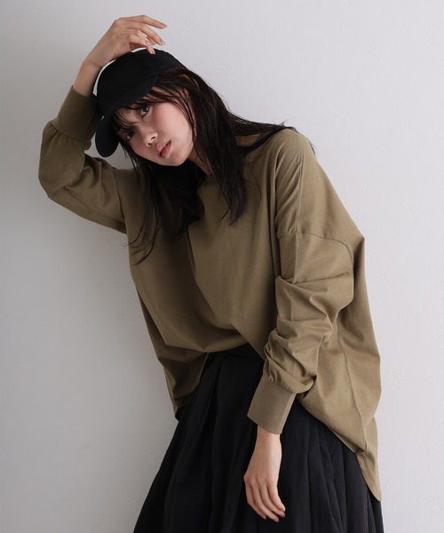 ElegChic(エレグシック)の「オーバーサイズ裾ラウンドカットソー(Tシャツ/カットソー・レディース・ブラック/モカ/カーキ/チャコール/オフホワイト・4L/XL/M)」の22枚目の写真