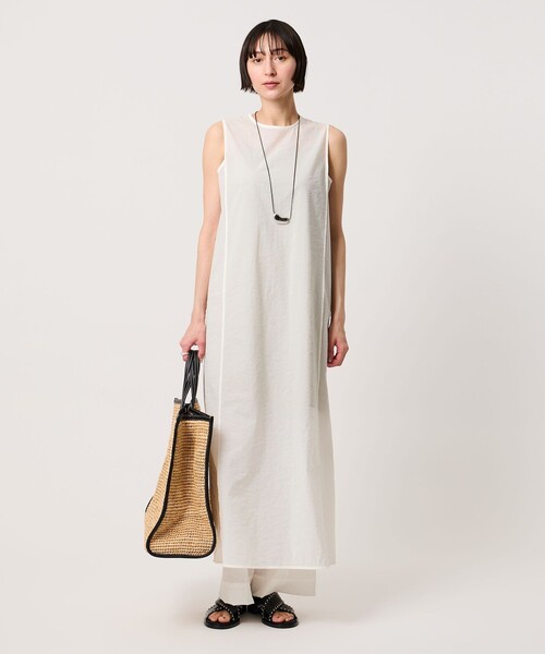 UNITED ARROWS（ユナイテッドアローズ）の「シアー レイヤード ノースリーブ ワンピース（ワンピース・レディース・ホワイト/ブラック・38/36）」の2枚目の写真