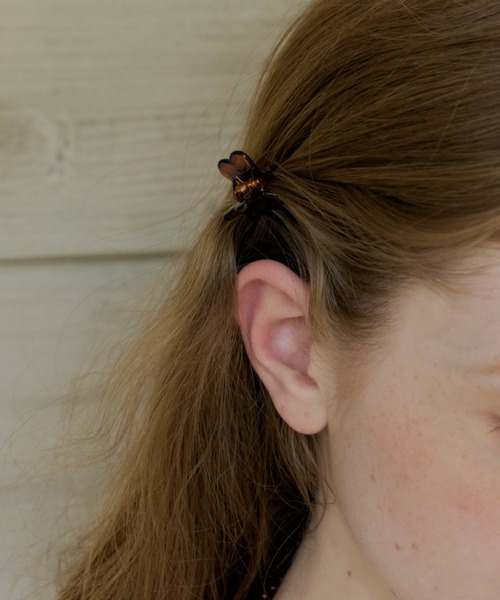 GIUNON(ジウノン)の「mini heart hair crip (2set) / ミニハートヘアクリップ(2set)(バレッタ/ヘアクリップ・レディース・ブラウン/ブラック・FREE)」の2枚目の写真