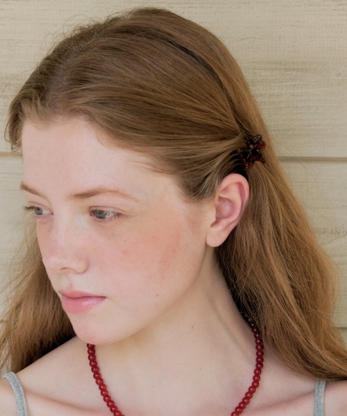 GIUNON(ジウノン)の「mini heart hair crip (2set) / ミニハートヘアクリップ(2set)(バレッタ/ヘアクリップ・レディース・ブラウン/ブラック・FREE)」の9枚目の写真