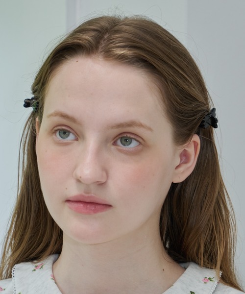 GIUNON(ジウノン)の「mini heart hair crip (2set) / ミニハートヘアクリップ(2set)(バレッタ/ヘアクリップ・レディース・ブラウン/ブラック・FREE)」の13枚目の写真