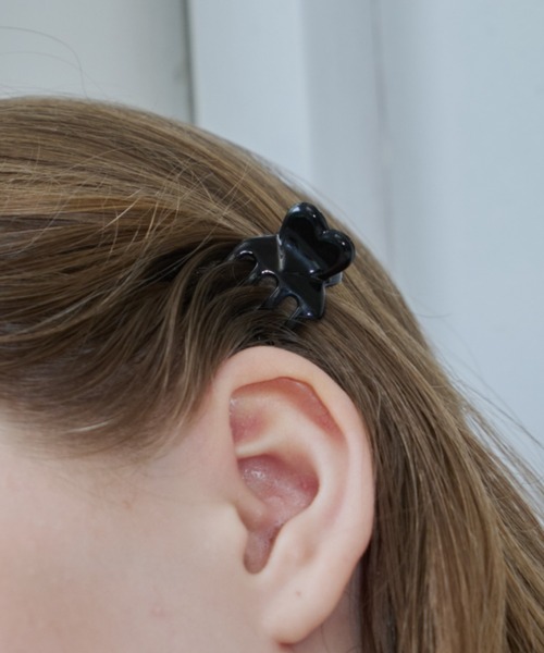 GIUNON(ジウノン)の「mini heart hair crip (2set) / ミニハートヘアクリップ(2set)(バレッタ/ヘアクリップ・レディース・ブラウン/ブラック・FREE)」の18枚目の写真
