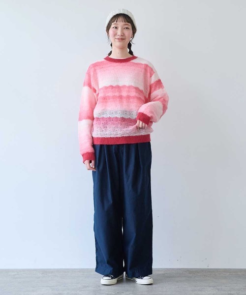 bulle de savon(ビュルデサボン)の「ナイロン/モへヤ/ウール gradient 透かし編みプルオーバー(ニット/セーター・レディース・ブルー/ピンク/チャコールグレー・FREE)」の6枚目の写真