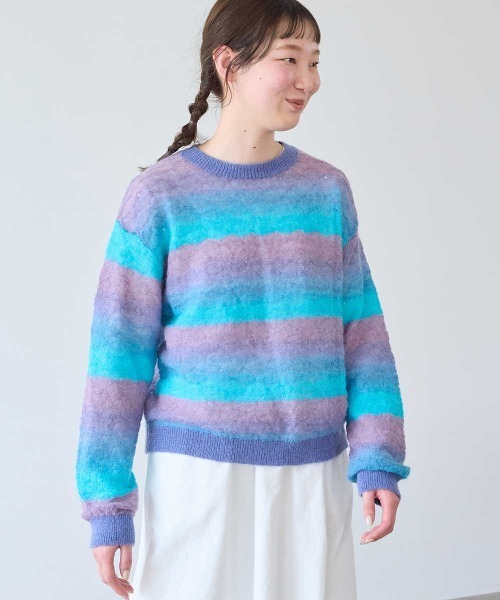 bulle de savon(ビュルデサボン)の「ナイロン/モへヤ/ウール gradient 透かし編みプルオーバー(ニット/セーター・レディース・ブルー/ピンク/チャコールグレー・FREE)」の16枚目の写真