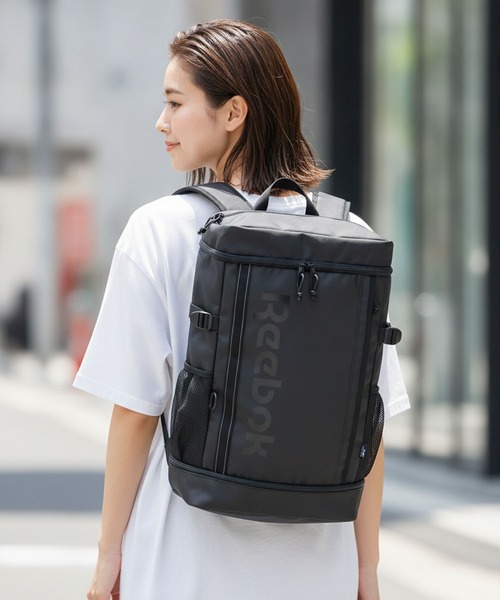 Reebok(リーボック)の「【Reebok/リーボック】【大容量29L A4サイズ対応】ボックスバックパック PC収納ポケット付き 通勤 通学 スポーツ ジム ストリート スポーティー リュック スクエア型(バックパック/リュック・メンズ・スミクロ/ブラック・FREE)」の2枚目の写真