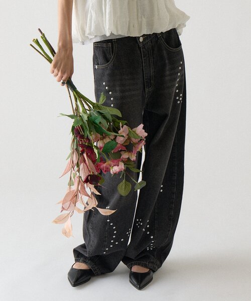 goocy（グーシー）の「スタッズアシメカーブデニム（デニムパンツ・レディース・ブルー系その他/グレー・SMALL/MEDIUM）」の3枚目の写真