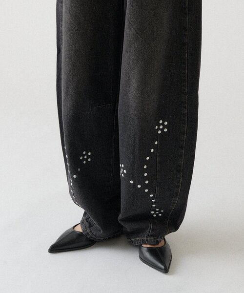 goocy（グーシー）の「スタッズアシメカーブデニム（デニムパンツ・レディース・ブルー系その他/グレー・SMALL/MEDIUM）」の5枚目の写真