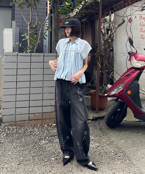goocy（グーシー）の「スタッズアシメカーブデニム（デニムパンツ・レディース・ブルー系その他/グレー・SMALL/MEDIUM）」の9枚目の写真