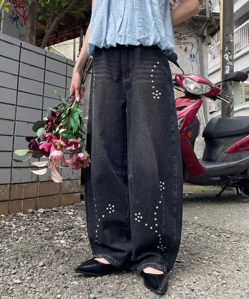 goocy（グーシー）の「スタッズアシメカーブデニム（デニムパンツ・レディース・ブルー系その他/グレー・SMALL/MEDIUM）」の10枚目の写真