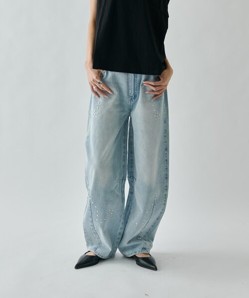 goocy（グーシー）の「スタッズアシメカーブデニム（デニムパンツ・レディース・ブルー系その他/グレー・SMALL/MEDIUM）」の17枚目の写真