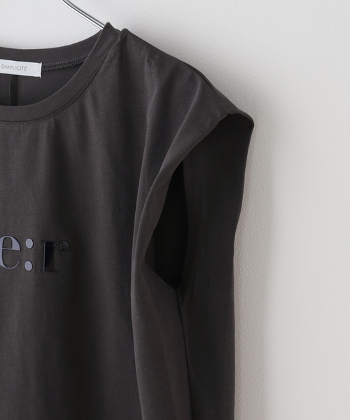 B.C STOCK(ベーセーストック)の「《追加》手洗い可 / 3D箔プリントTEE(Tシャツ/カットソー・レディース・アイボリー/チャコールグレー/ウッド・FREE)」の9枚目の写真