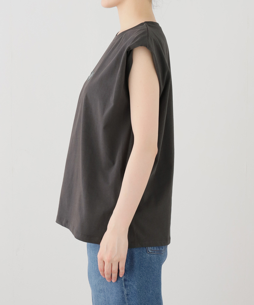 B.C STOCK(ベーセーストック)の「《追加》手洗い可 / 3D箔プリントTEE(Tシャツ/カットソー・レディース・アイボリー/チャコールグレー/ウッド・FREE)」の12枚目の写真