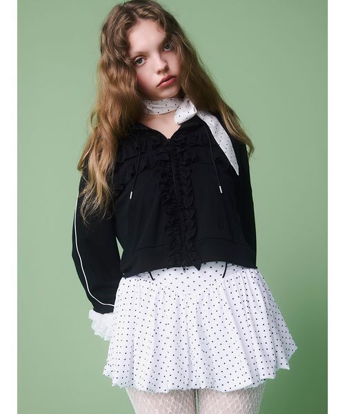 FURFUR(ファーファー)の「【LUMISHADE】UVカットフリルパーカー〈接触冷感〉(パーカー・レディース・ホワイト/ライトブルー/ブラック・F)」の8枚目の写真