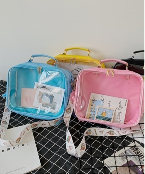 BACKYARD FAMILY(バックヤードファミリー)の「痛バッグ ショルダーバッグ 3way 大容量(ショルダーバッグ・レディース・ピンク/ブルー/イエロー/グリーン/パープル/ホワイト・FREE)」の7枚目の写真