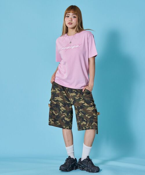 SEQUENZ(シークエンズ)の「※WEB限定 / ユニセックス / 星モチーフ半袖Tシャツ / sqnz star newlogo tee(Tシャツ/カットソー・メンズ・ベージュ系その他2/その他5/ネイビー/ピンク系その他/ホワイト・LARGE/SMALL/MEDIUM)」の22枚目の写真