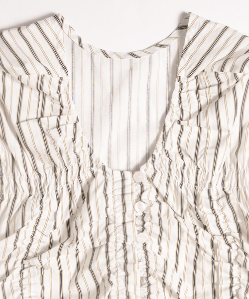 MUHET(ミュエータ)の「sleeveless shirred blouse / ノースリーブシャーリングブラウス(シャツ/ブラウス・レディース・オフホワイト/ブルー/ピンク・FREE)」の4枚目の写真