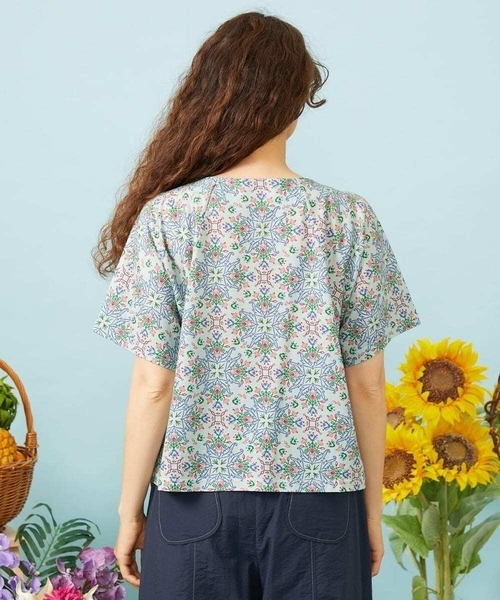 Jocomomola（ホコモモラ）の「【接触冷感】Solana プリントカットソープルオーバー（Tシャツ/カットソー・レディース・ブラック/ダークインディゴブルー・40）」の6枚目の写真