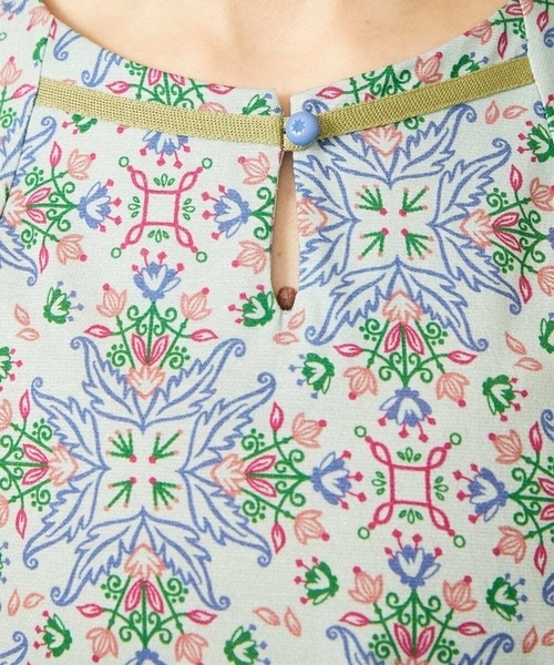 Jocomomola（ホコモモラ）の「【接触冷感】Solana プリントカットソープルオーバー（Tシャツ/カットソー・レディース・ブラック/ダークインディゴブルー・40）」の8枚目の写真