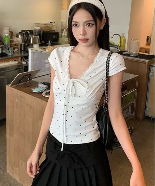 AsheKsha（アシクシャ）の「ドット柄レースのVネックトップス（Tシャツ/カットソー・レディース・ホワイト・M）」の9枚目の写真
