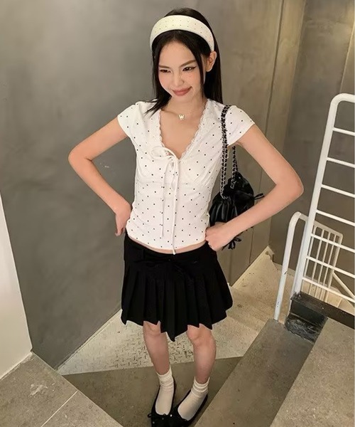 AsheKsha（アシクシャ）の「ドット柄レースのVネックトップス（Tシャツ/カットソー・レディース・ホワイト・M）」の14枚目の写真