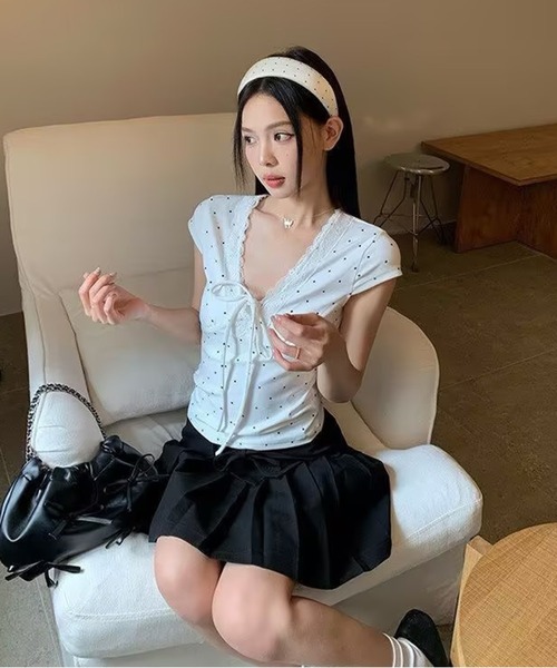AsheKsha（アシクシャ）の「ドット柄レースのVネックトップス（Tシャツ/カットソー・レディース・ホワイト・M）」の17枚目の写真