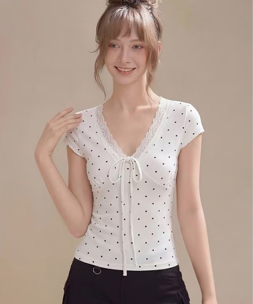AsheKsha（アシクシャ）の「ドット柄レースのVネックトップス（Tシャツ/カットソー・レディース・ホワイト・M）」の21枚目の写真