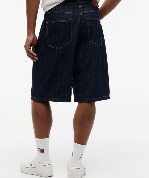 tommy jeans(トミー ジーンズ)の「バギーデニムショーツ(デニムパンツ・メンズ・ブルー・30inch/34inch/36inch/32inch/28inch)」の4枚目の写真