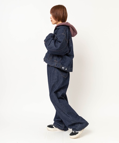 RNA(アールエヌエー)の「R4488 イージーBIGパンツ(デニムパンツ・レディース・ワンウォッシュ・MEDIUM)」の7枚目の写真