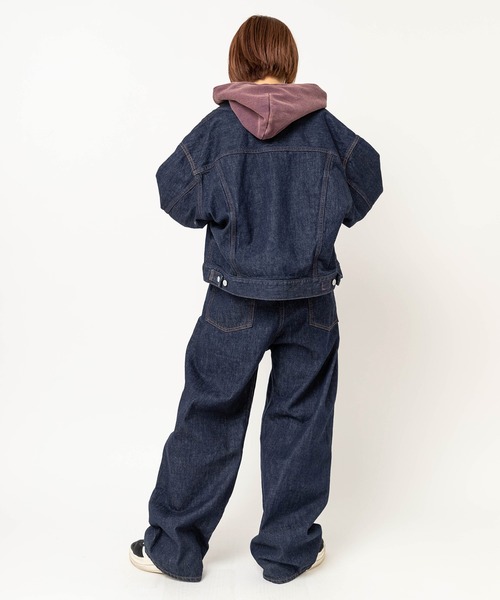RNA(アールエヌエー)の「R4488 イージーBIGパンツ(デニムパンツ・レディース・ワンウォッシュ・MEDIUM)」の8枚目の写真