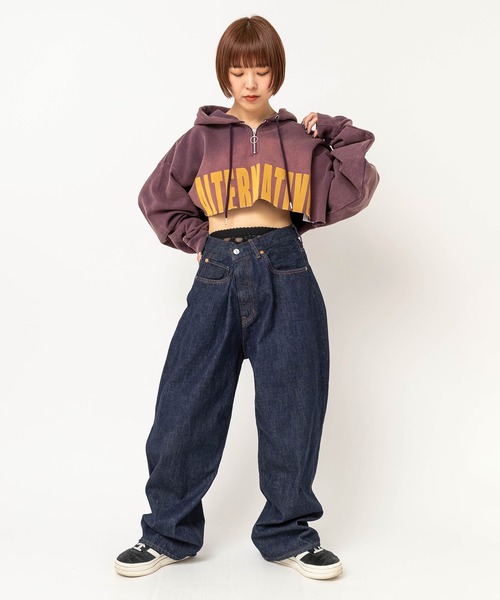 RNA(アールエヌエー)の「R4488 イージーBIGパンツ(デニムパンツ・レディース・ワンウォッシュ・MEDIUM)」の6枚目の写真