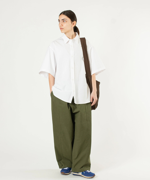 WISM（ウィズム）の「Estudio Niksen / エストゥディオ・ニクセン Shortsleeve Wide Shirt（シャツ/ブラウス・メンズ・ブルー/ホワイト・1/2）」の6枚目の写真