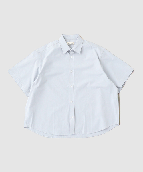 WISM（ウィズム）の「Estudio Niksen / エストゥディオ・ニクセン Shortsleeve Wide Shirt（シャツ/ブラウス・メンズ・ブルー/ホワイト・1/2）」の11枚目の写真