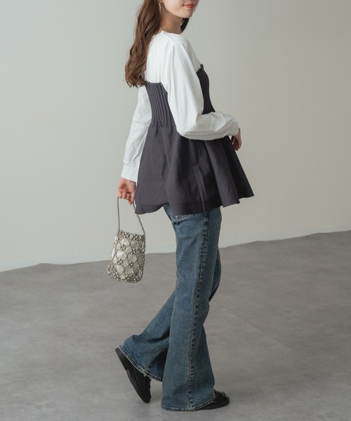 refinedworks(リファインドワークス)の「【refinedworks】ビスチェ風 ドッキング ペプラム トップス(Tシャツ/カットソー・レディース・チャコールグレー/ホワイト・FREE)」の12枚目の写真