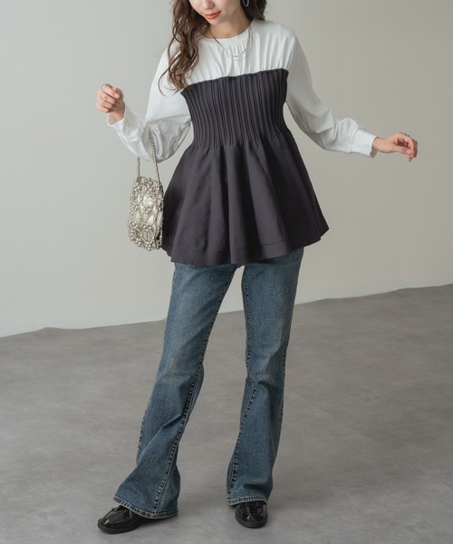refinedworks(リファインドワークス)の「【refinedworks】ビスチェ風 ドッキング ペプラム トップス(Tシャツ/カットソー・レディース・チャコールグレー/ホワイト・FREE)」の14枚目の写真