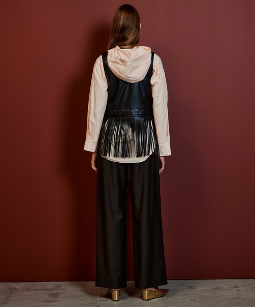 MAISON SPECIAL(メゾンスペシャル)の「Multi-Fringe Vegan Leather Vest/マルチフリンジヴィーガンレザーベスト(その他アウター・レディース・ブラック/アイボリー・FREE)」の13枚目の写真