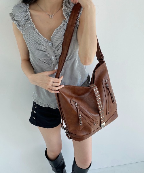 LA VORAGINE(ラ ヴォラジネ)の「3WAYドットスタッズショルダーバッグ/リュックトートバッグ(トートバッグ・レディース・Red/GRAY/Black/BROWN・FREE)」の17枚目の写真